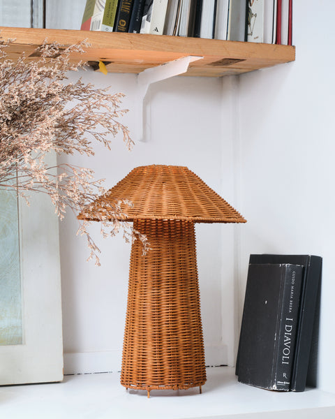 Alba Table Lamp