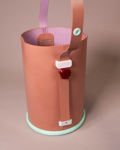 Pail 02 Bag: Tow Tow